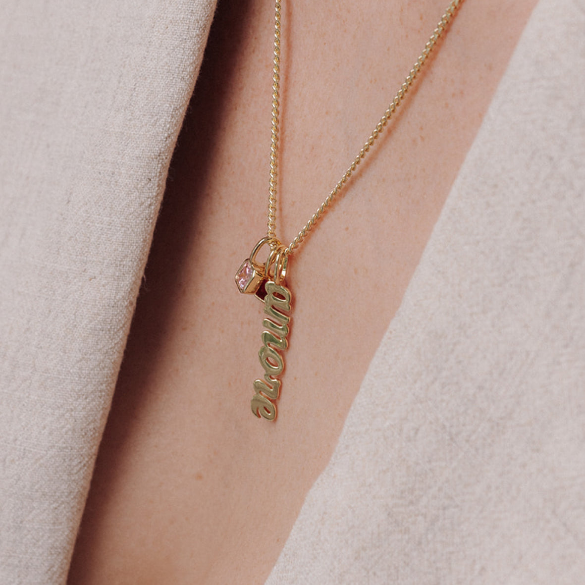Charm Amore